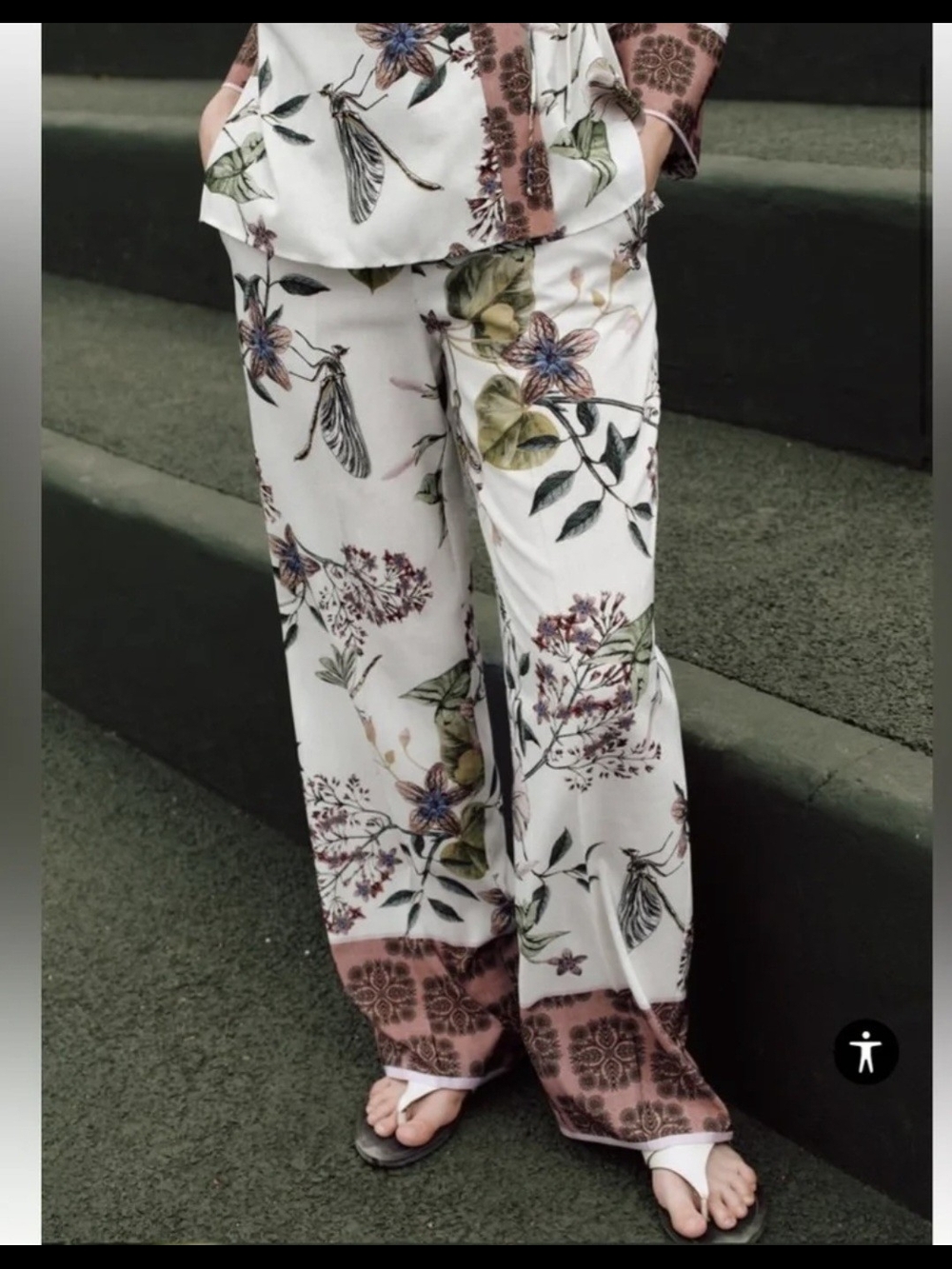 Zara Women's White Floral Straight Leg Pants